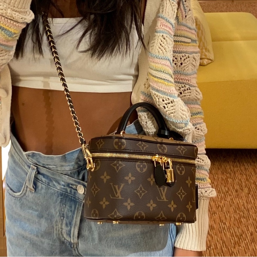 Louis vuitton vanity